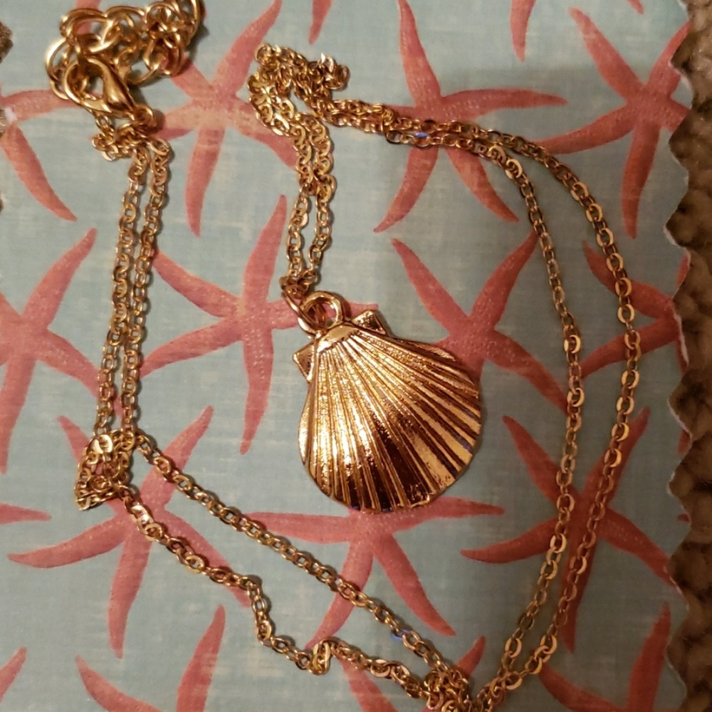 Shell necklace - Picture 4 of 5